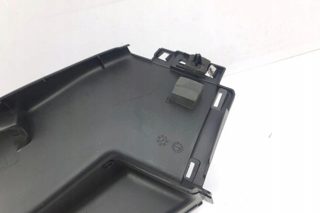 фото №12, Задня ліва молдинг декоративна поріг citroën c5 aircross 9821998777 1.2l