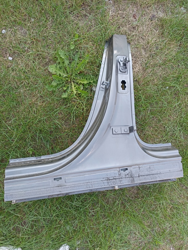 Купити Mercedes w177 a klasa поріг лівий стовпчик  середній 787