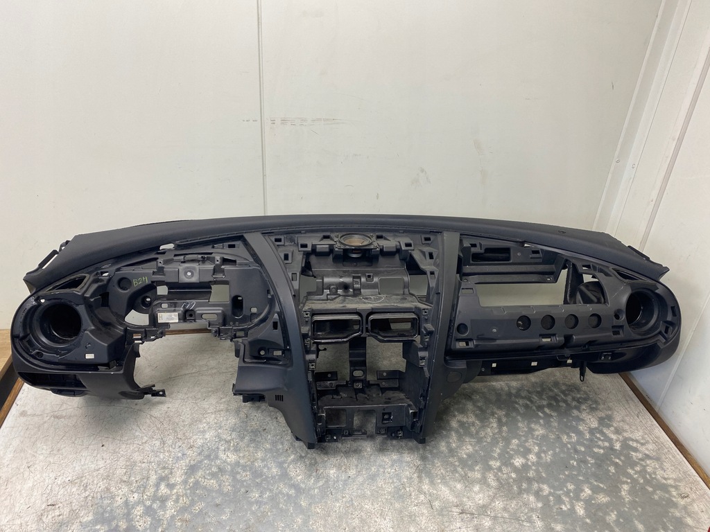 фото №2, Mazda rx8 rx-8 приборная панель консоль каркас europa