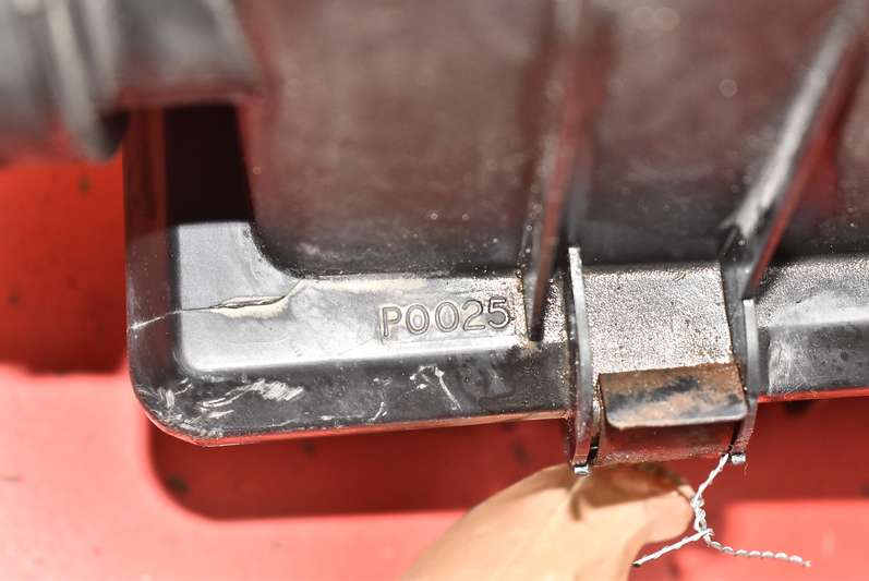 фото №8, Корпус фильтра воздуха phb101960 mg zr 105 1.4 16v 103 km 01-05