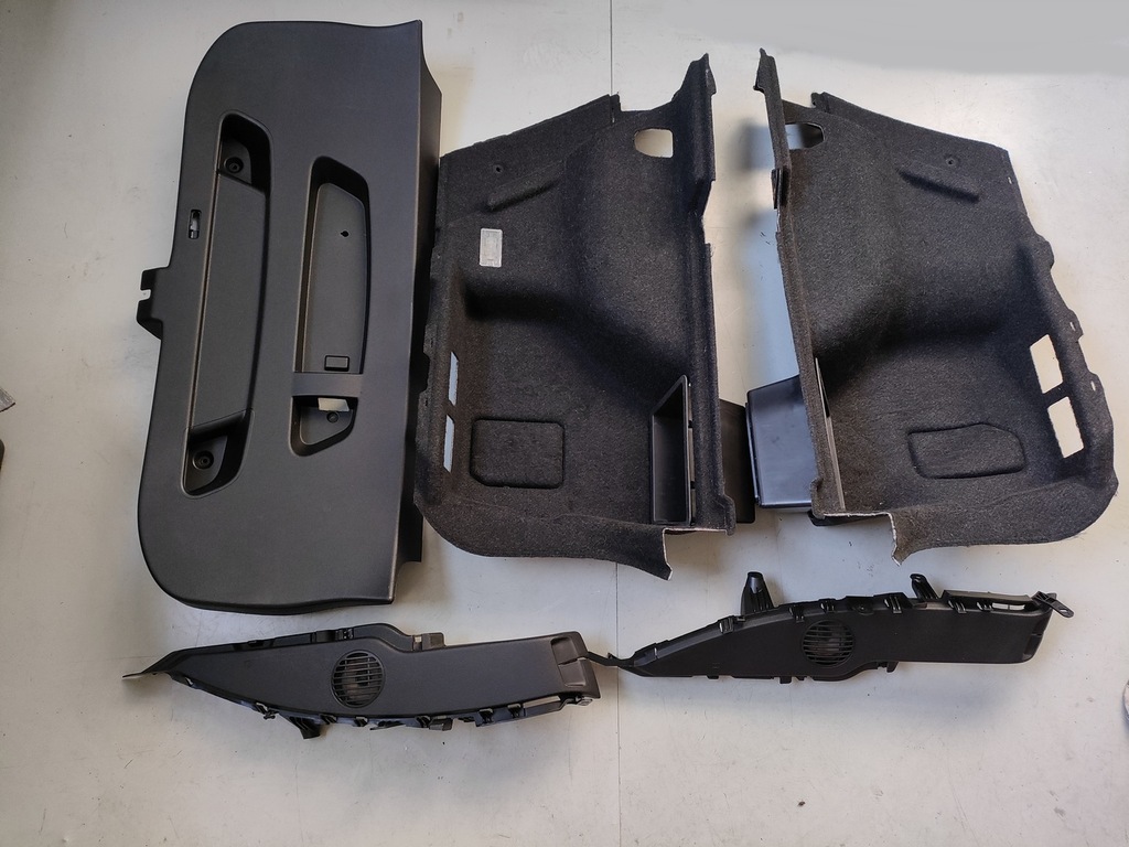 фото №1, Bmw x1 e84 обивка крышки багажника динамики комплект