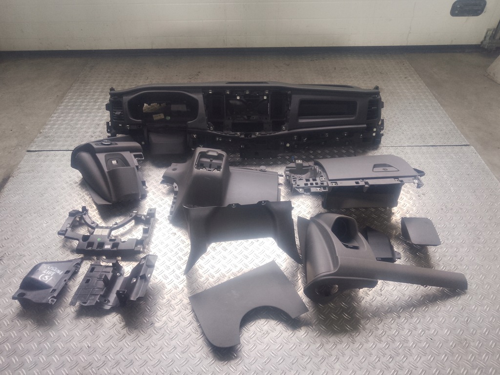 фото №1, Ford transit custom lift 17- панель приладів приладова панель консоль панель приладів комплект