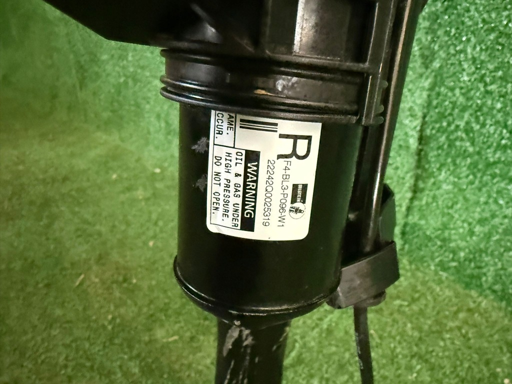 фото №7, Mercedes benz eqs амортизатор правий перед амортизатор правий передній