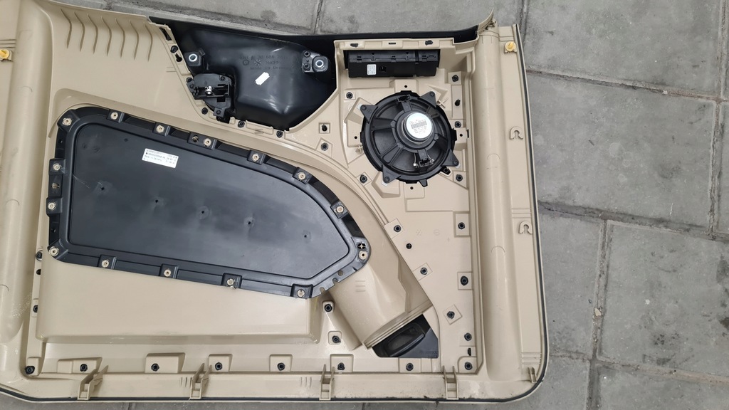 фото №9, Mercedes actros mp4 оббивка двері права