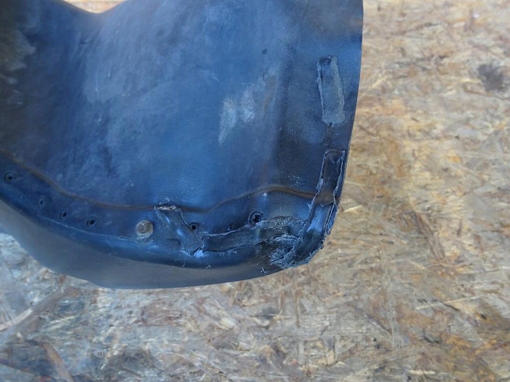 фото №7, Audi rs4 b5 2.7t 2.7 biturbo повітрозабірник повітропровід повітря ліва 8d0117335g