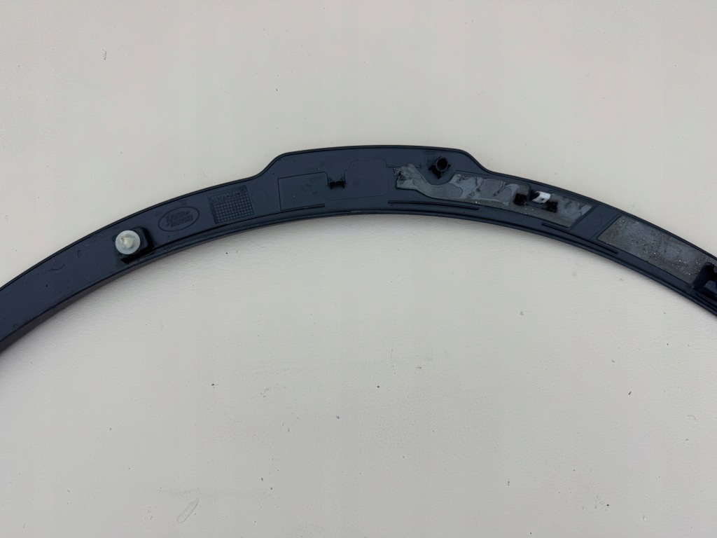 фото №13, Land rover discovery 5 v l462 молдинг крыла левый перед hy32-16a075