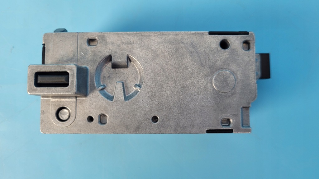 Mercedes x247 glb 200 23r блокування колонки кермового a0999009401 Зі Шроту