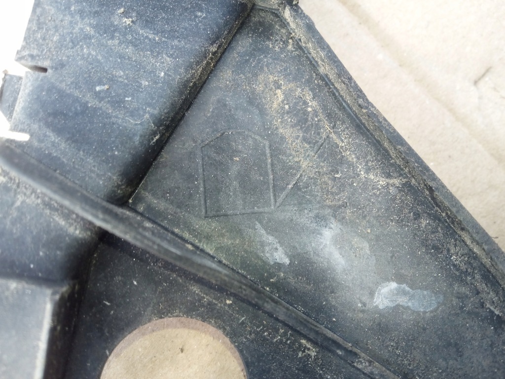 фото №6, Toyota corolla e12 02-07 направляющая бампера правый перед оригинал б/у