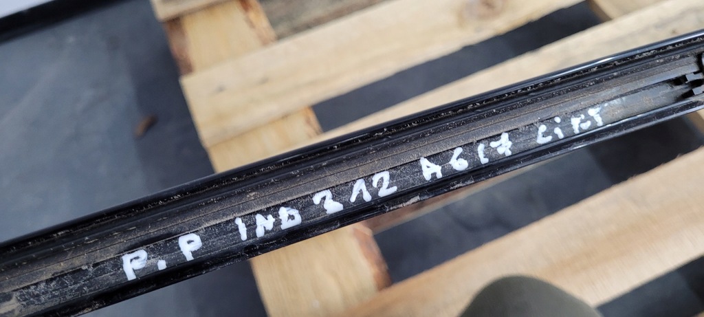 фото №8, S6 c7 lift a6 молдинг кузовная правая sline sedan czarna