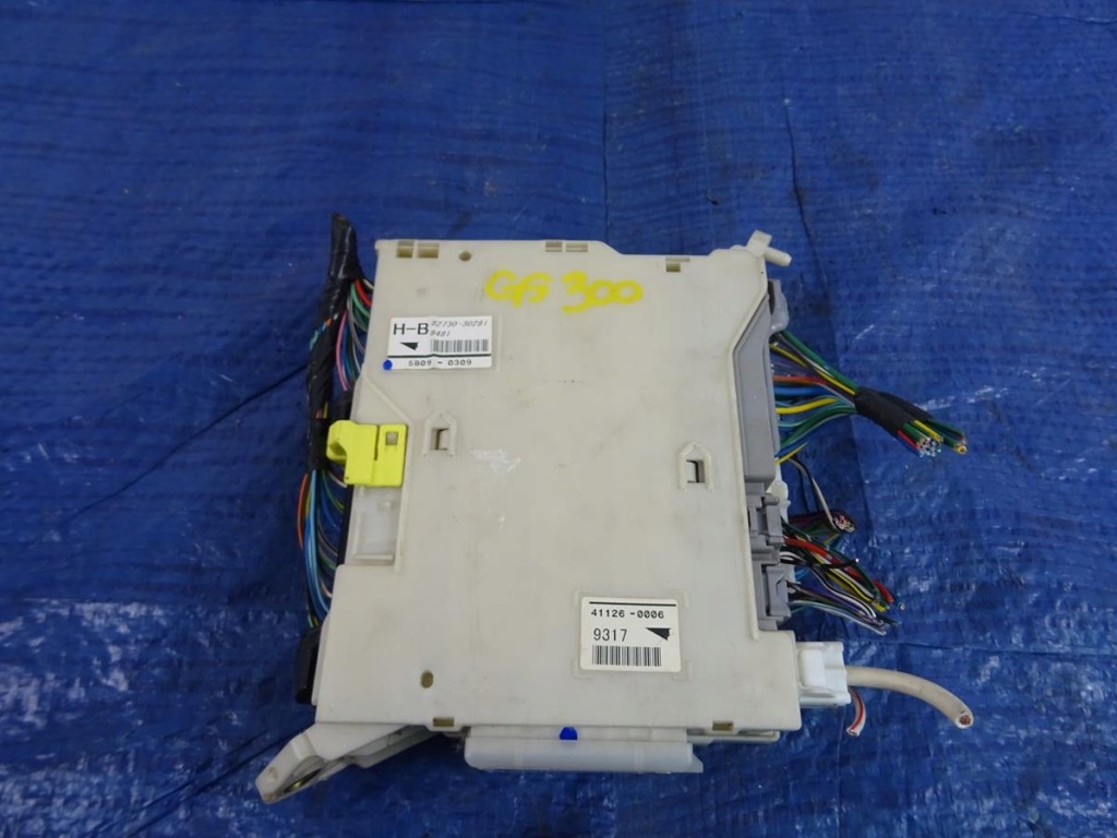 фото №1, Коробка предохранителей gs300 82730-30281 lexus