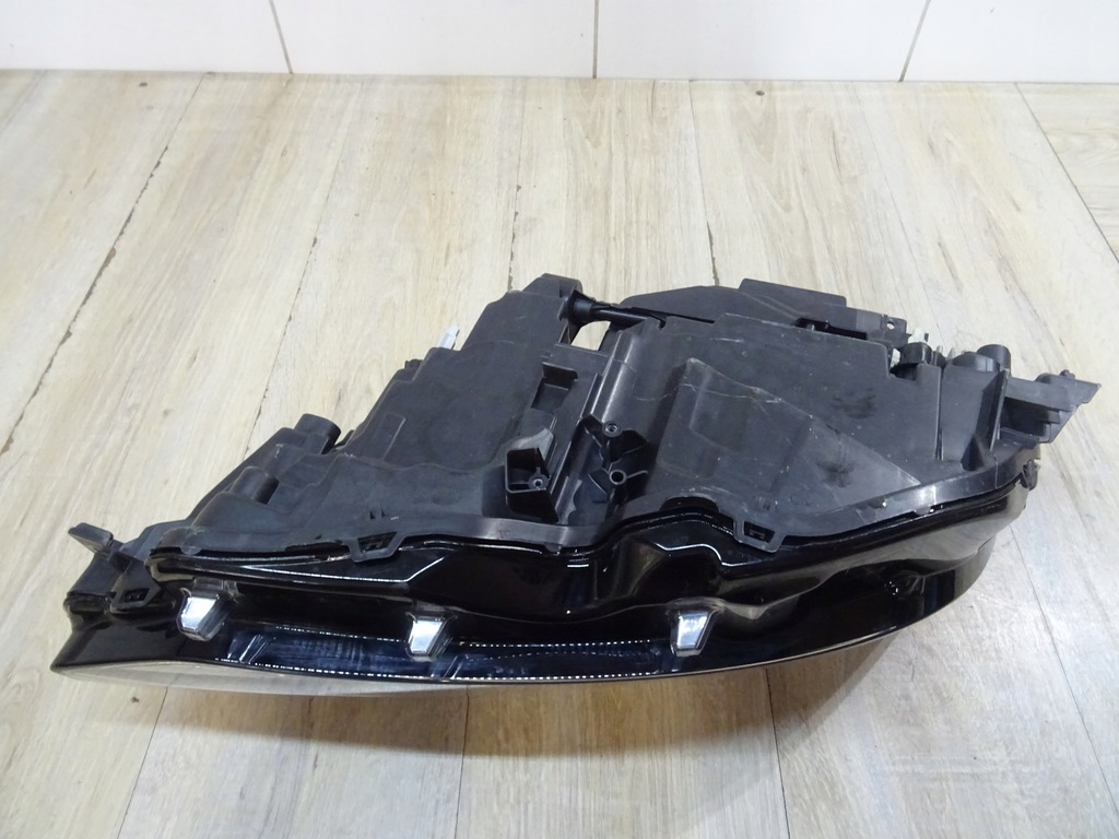 фото №9, Volvo s90 v90 ii lift 20- лампа передня права full led 32404736 llu