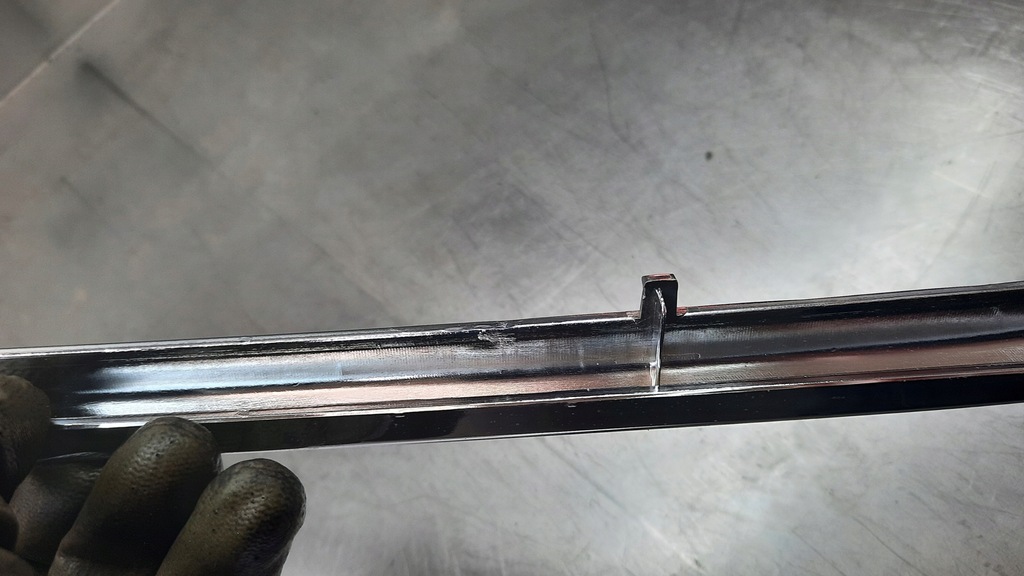 фото №8, Молдинг бампера хром оригинальный номер volvo xc60 31290429 08-13r