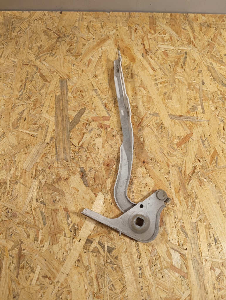 фото №1, Петля капот правый citroen berlingo iv partner iv 9816484780