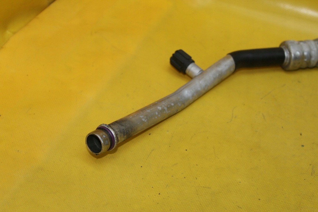 фото №5, Шланг кондиционера a4 b6 2.0b 8e1260712k