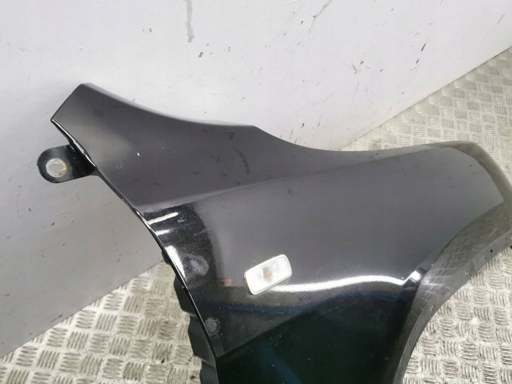 Jeep grand cherokee 2013 права сторона крило передній Ціна