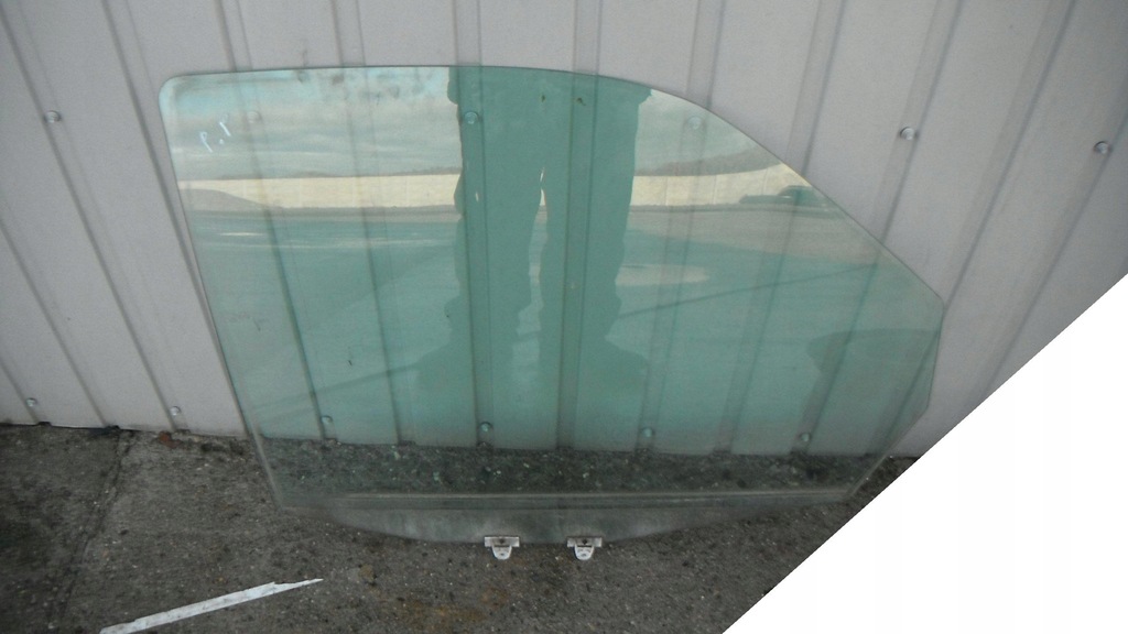 фото №1, Mercedes vito w638 96-03 стекло правая передняя