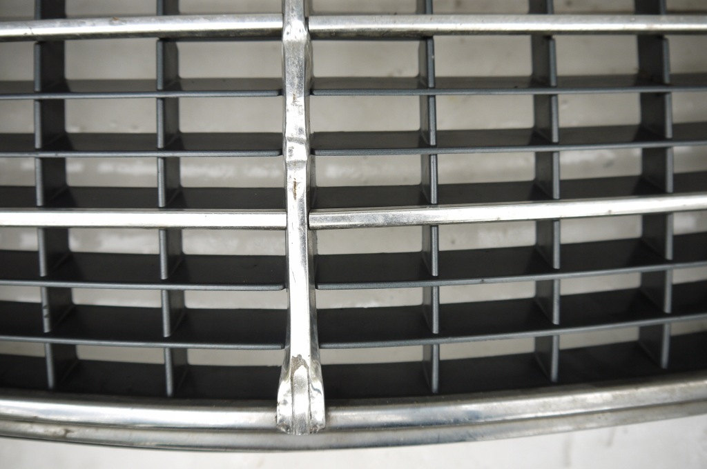 Решётка радиатора решётка радиатора mercedes s-klasa 140 w140 оригинал  бампер в Украине