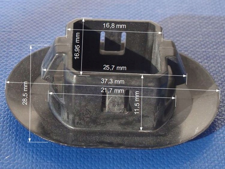 фото №2, 5x toyota auris corolla iq заглушка накладки порог с