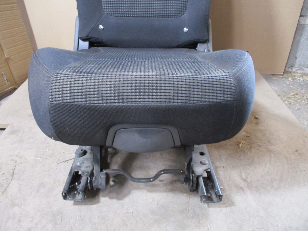 фото №3, Сиденье средний задняя peugeot 5008