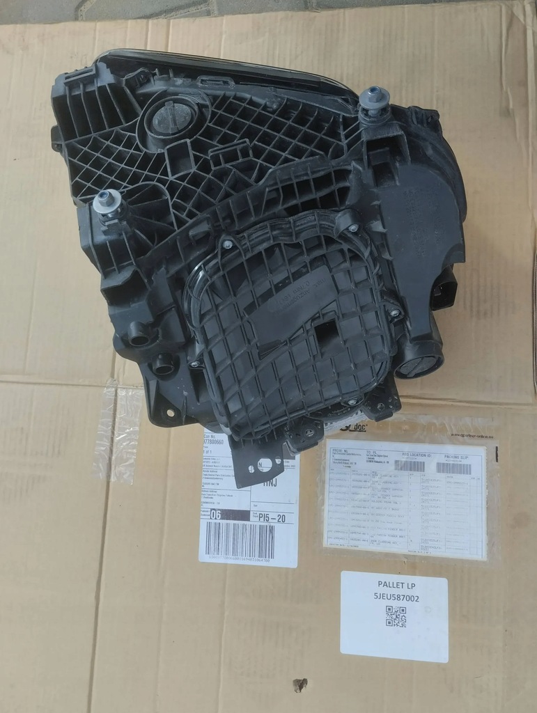 фото №4, Porsche taycan full led matrix лампа левый перед