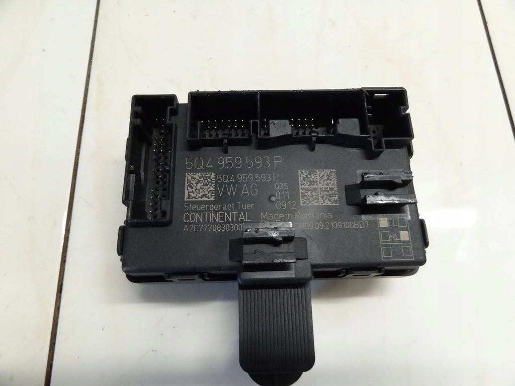 фото №1, Vw t-roc 2021 модуль дверь левый перед 5q4959593p