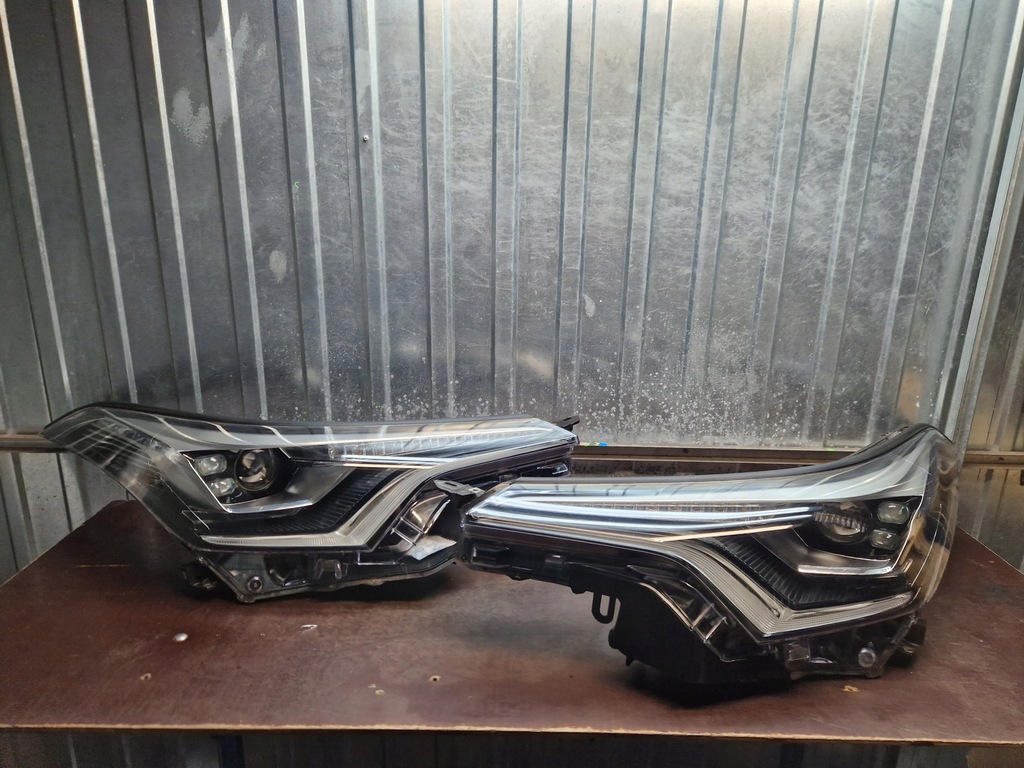 фото №1, Toyota c-hr лампа перед левая правая full led