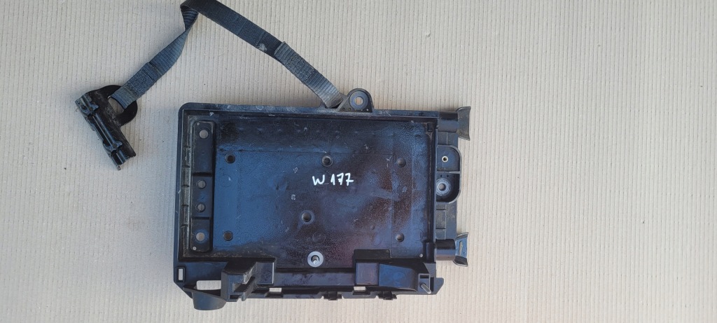фото №1, Mercedes a-kl w177 основание аккумулятор a1776204201