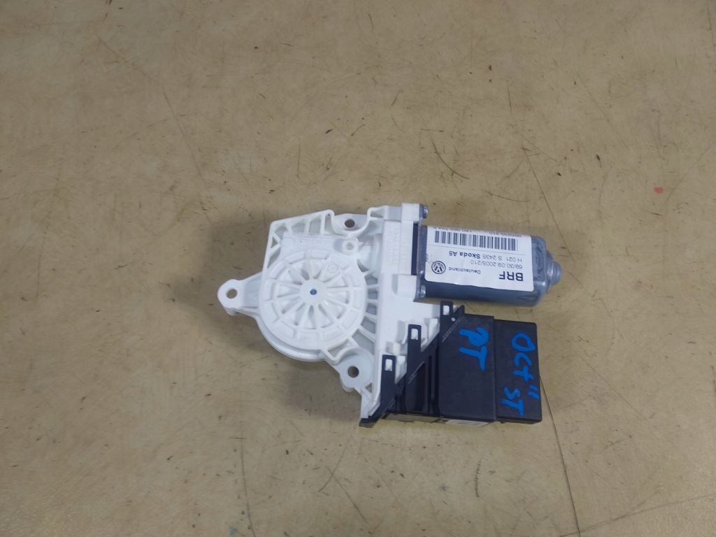 фото №1, Octavia ii golf v моторчик скло правий задня 1k0959704e