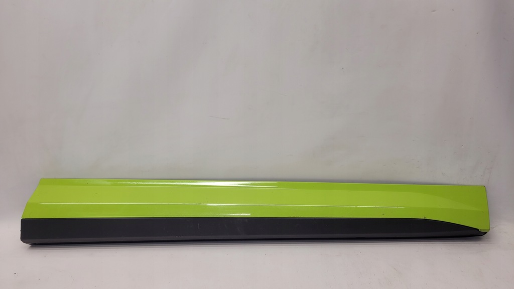 фото №1, Skoda enyaq vrs молдинг дверь правая перед