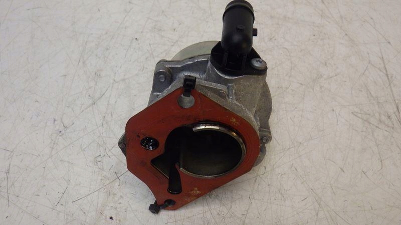 Насос vacu вакуум mercedes w177 1.5 cdi 146502327r 707462000 Оригинал
