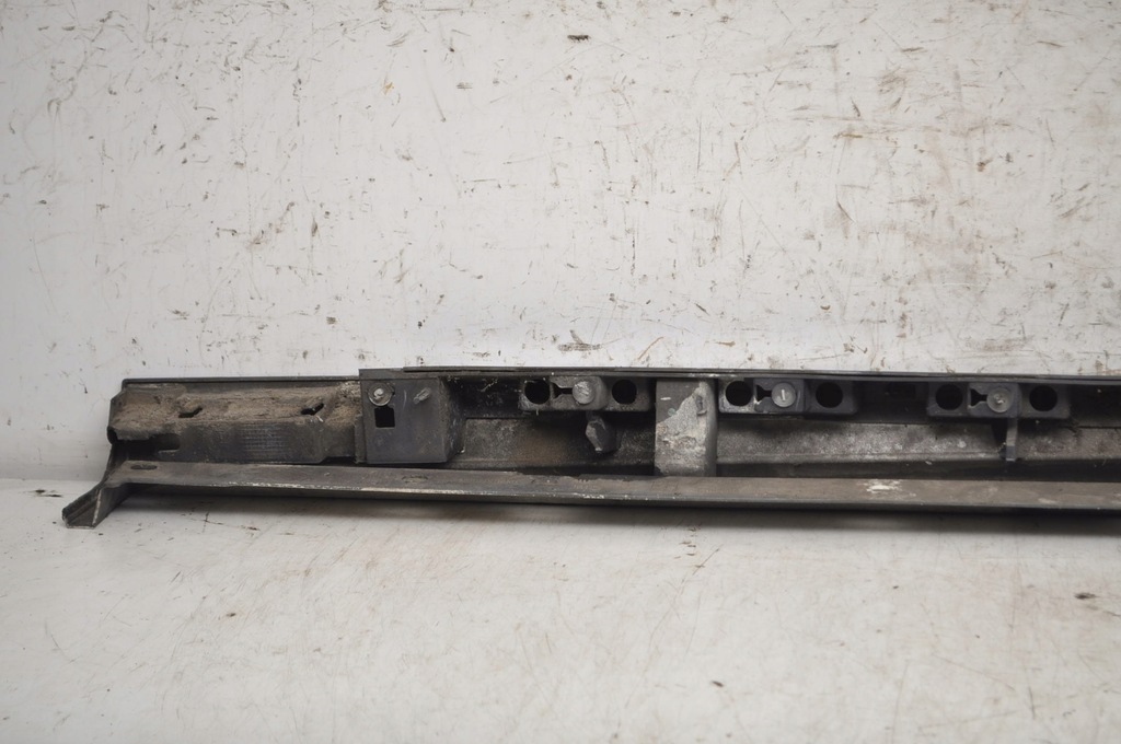 фото №15, Jaguar xe накладка поріг права gx7m-101d56-a