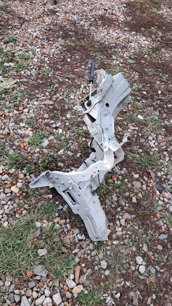 фото №2, Renault captur i четверть подкрылок лонжерон za чашка левый перед