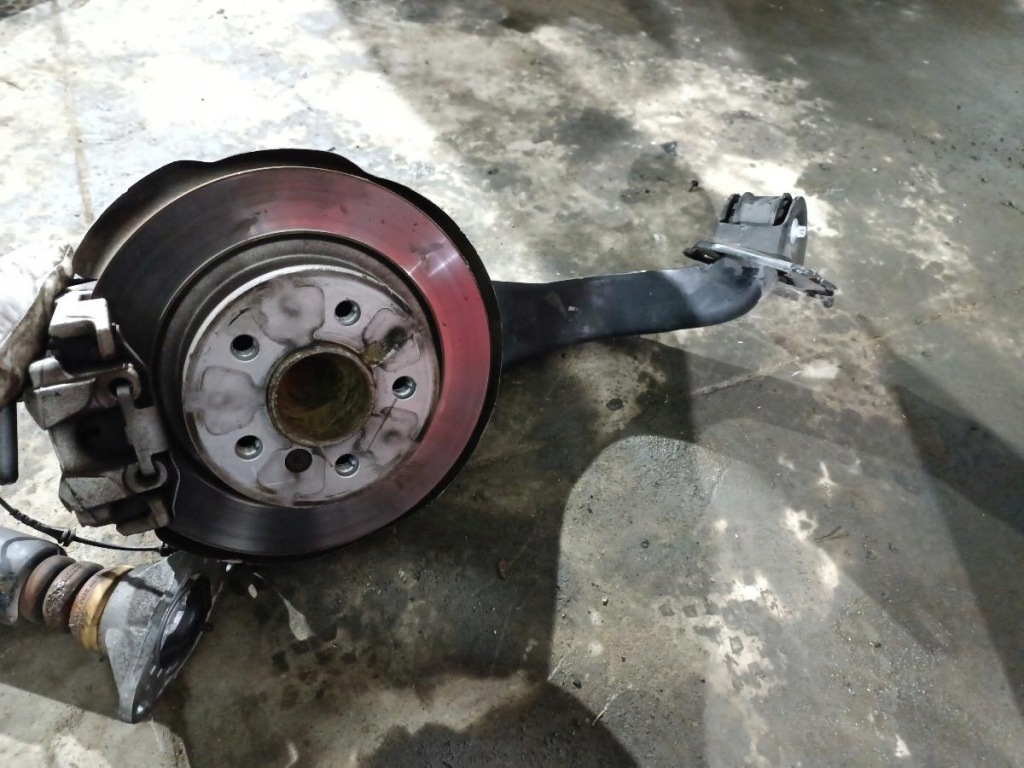 Купить Поворотный кулак перед передняя левая miji cooper f55 1.5