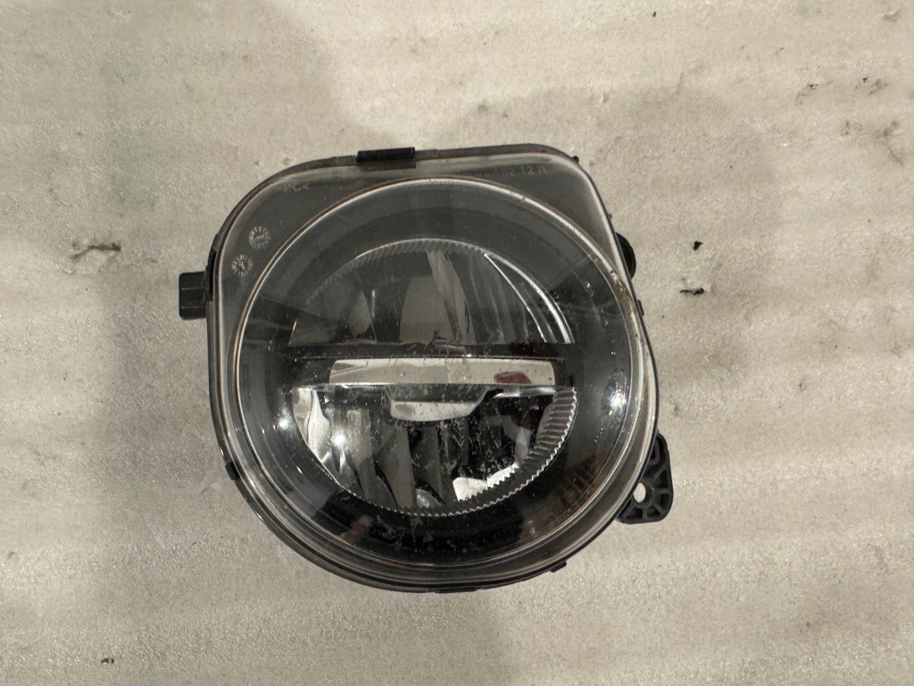 Купити Bmw f10 рестайлінг  протитуманна фара