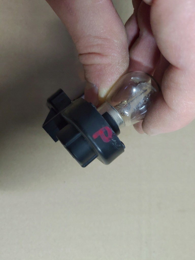 фото №6, Вкладыш лампы задняя правый крыло ford galaxy mk3 lift