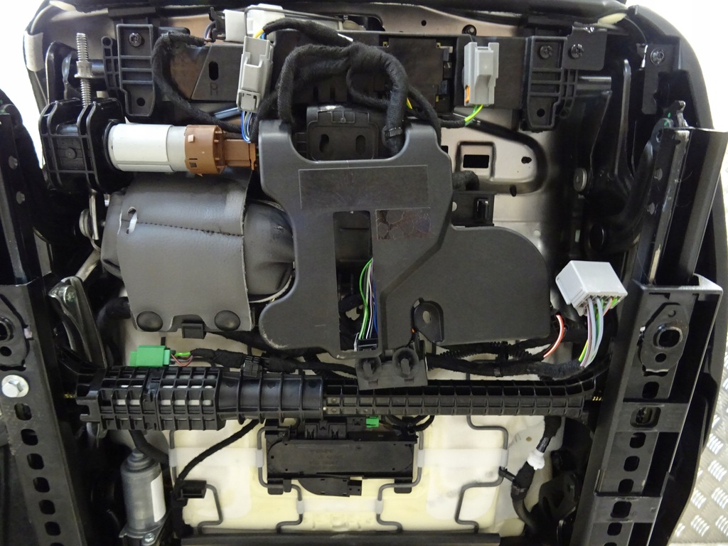 фото №7, Volvo xc90 ii сидіння сидіння заднє сидіння тунель обшивка r design