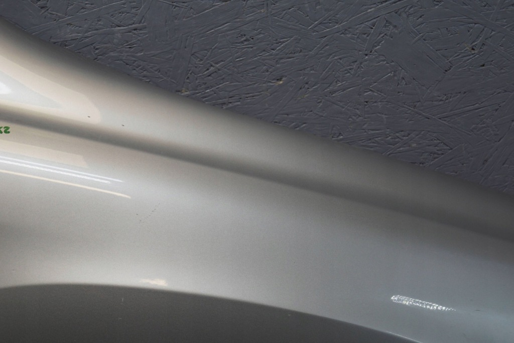 Lexus rx 2 2 крило правий перед b2661 Недорого