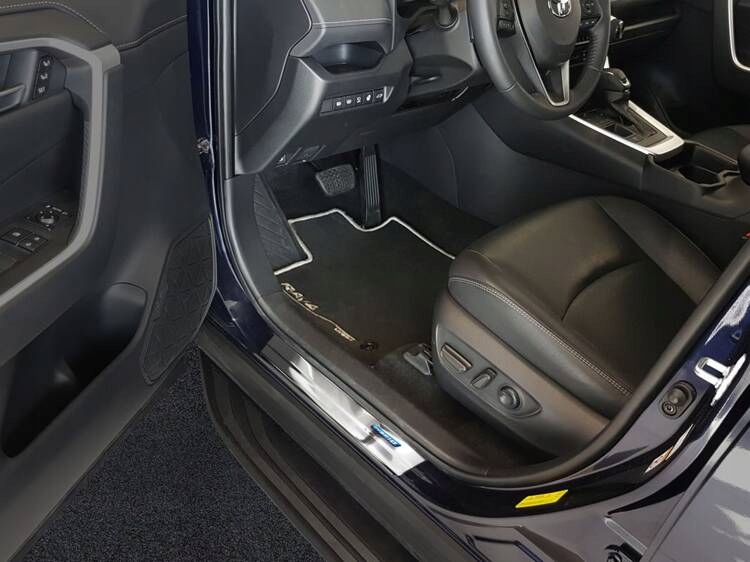 фото №8, Toyota rav4 v набор - накладка na бампер задний + накладки пороговые сталь