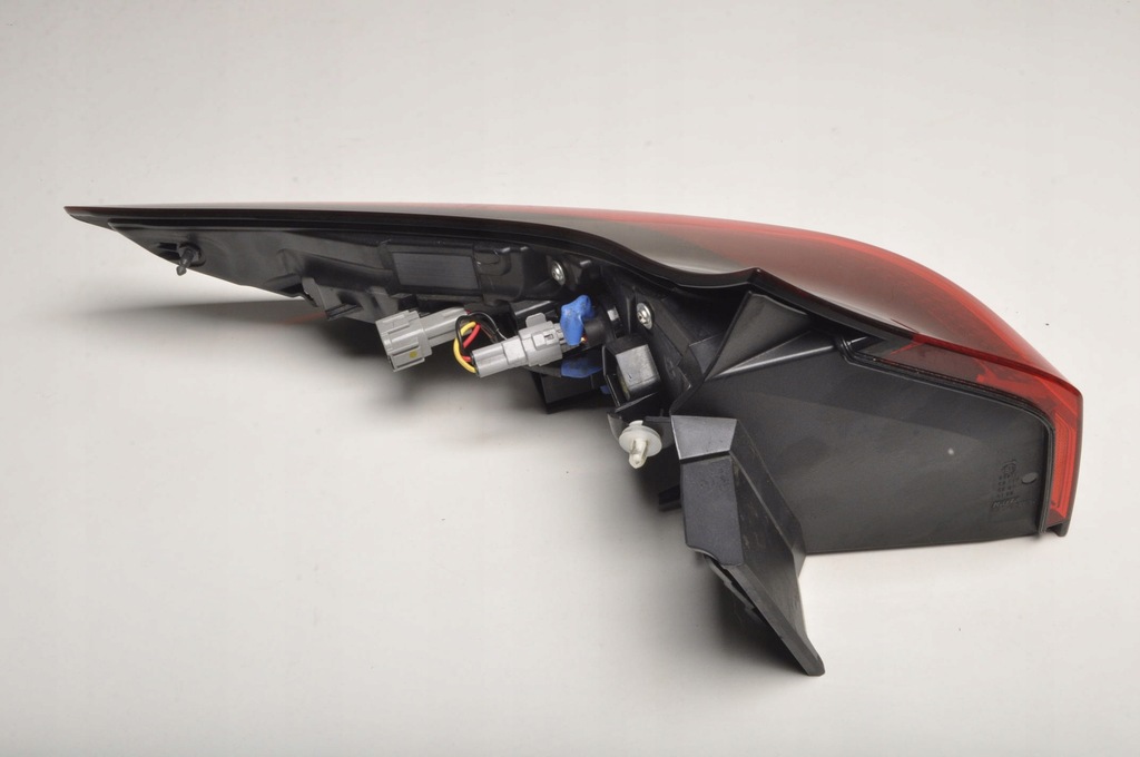 фото №7, Nissan x-trail iv t33 лампа правая задняя правый задняя 23r