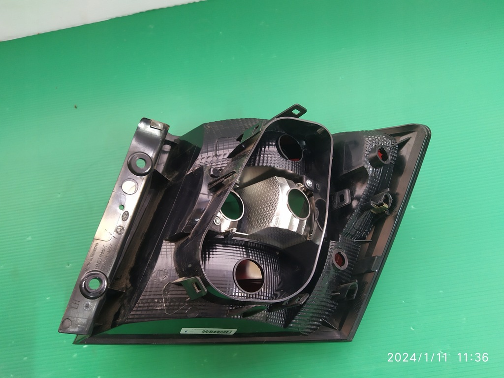 фото №11, Лампа левая задняя skoda fabia iii kombi 6v9945095