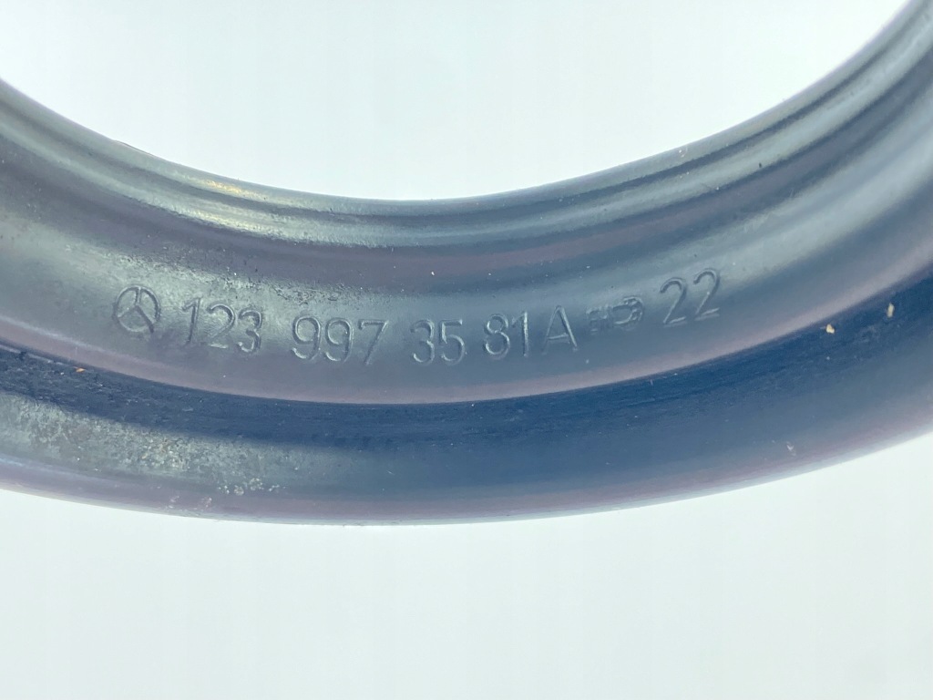 Прокладка гумовий елемент заливної пального mercedes w123 w124 w201 w126 r129 1239973581 Ціна