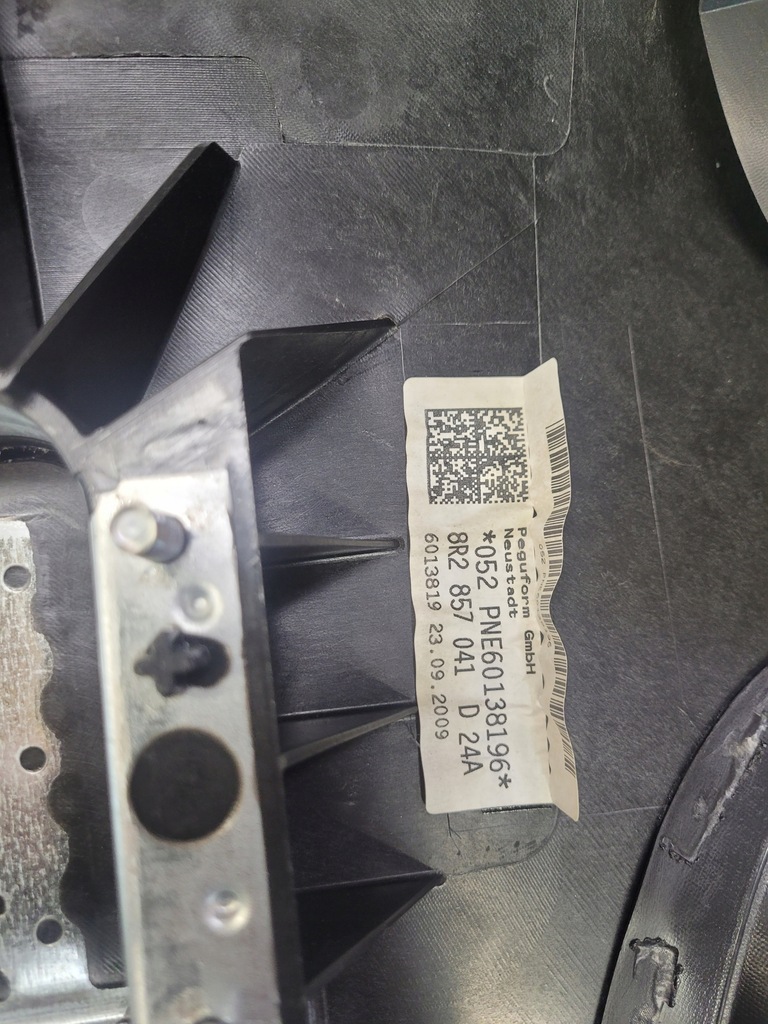 фото №8, Приборная панель консоль приборная панель audi q5 8r uk 8r2857041d