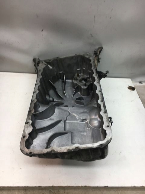 фото №3, Mercedes w204 2.2cdi поддон масляная r6460142102