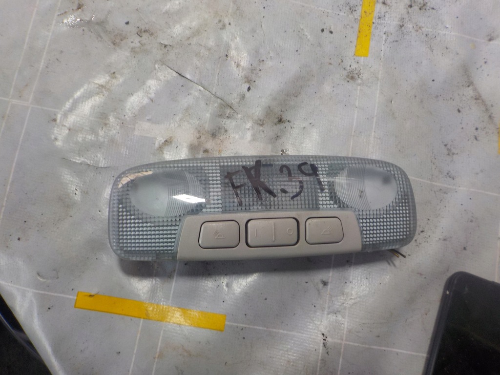 фото №1, Ford kuga 2011r 2.0 tdci лампа потолочный
