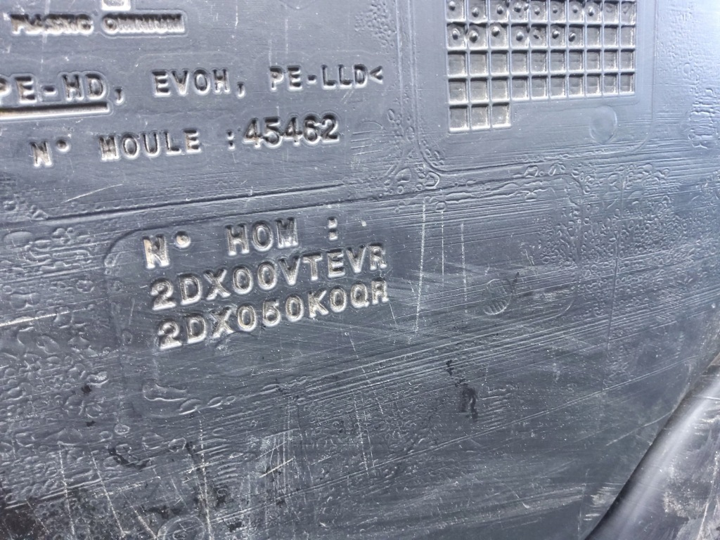 Бак топлива dacia sandero 3 172032138r с Разборки