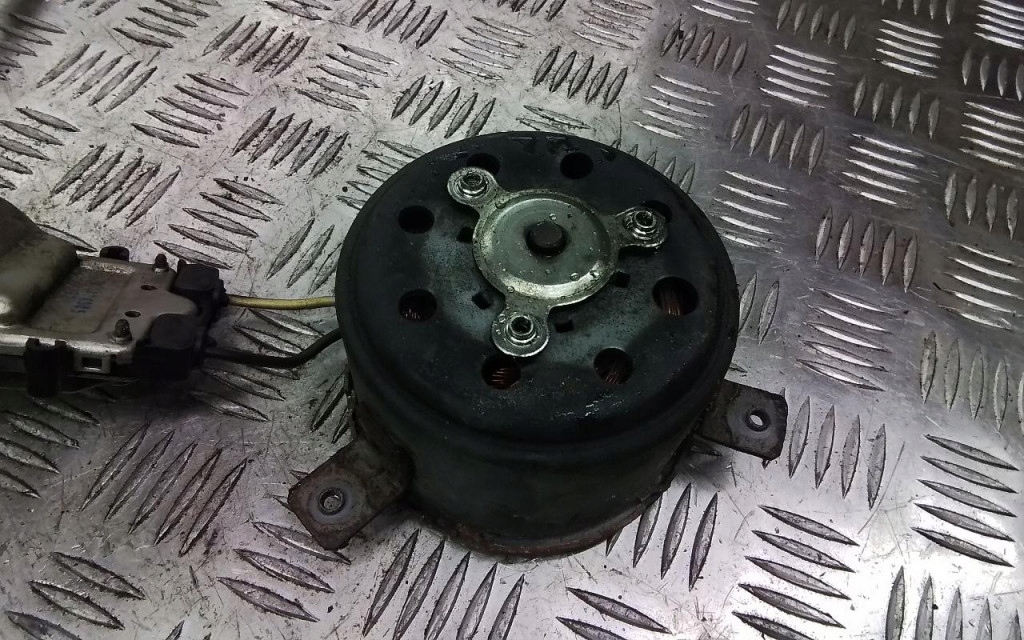 фото №7, Audi a6 c6 вентилятор радіатора модуль 4f0959455k