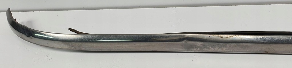 фото №4, Молдинг декоративная лампы левый задняя mercedes w115 w114