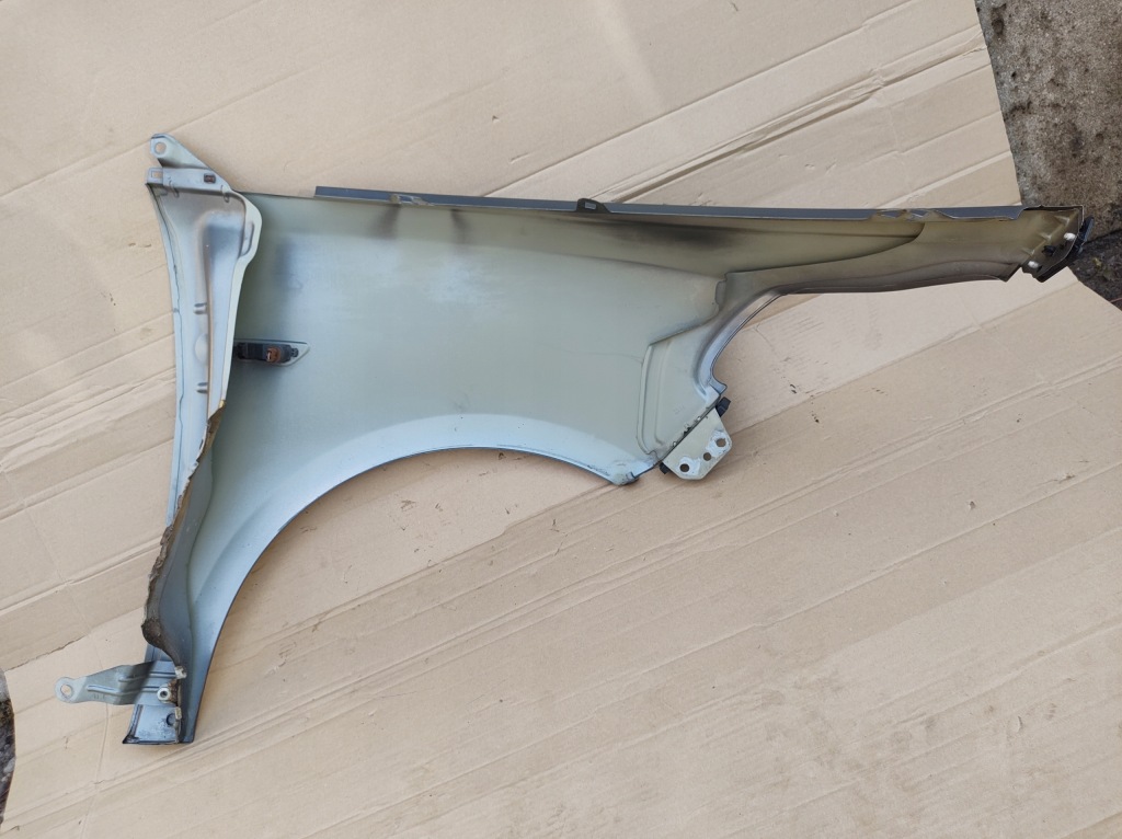 Крыло  передний перед левое  lancia ypsilon 3 2011 Доставка