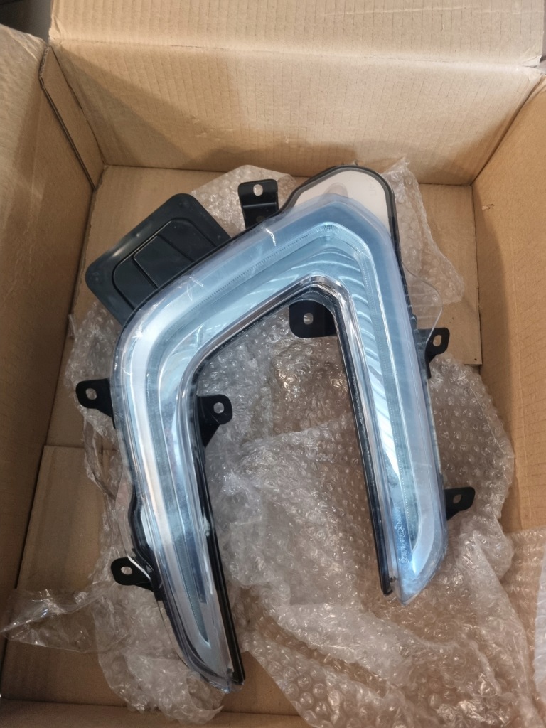 Купити Captru i рестайлінг  протитуманна фара лампа led drl лівий ліва 266055303r