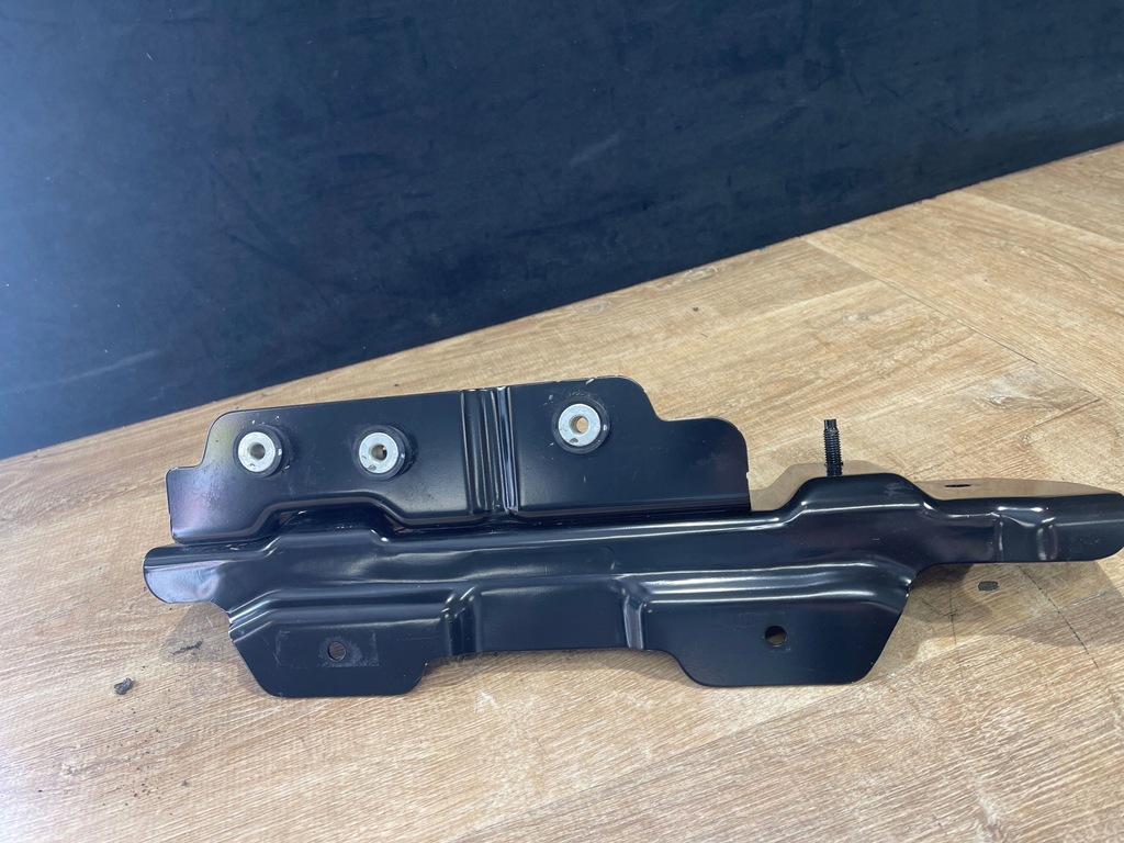 фото №1, Land rover range rover sport l494 кронштейн кронштейн jpla10c766ad